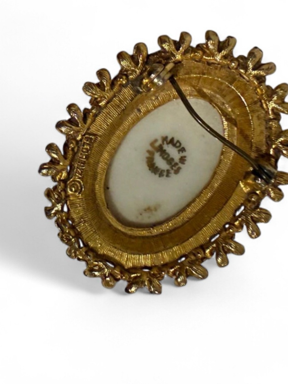 Vintage Limoges France Porcelain Portrait Brooch Victorian Lady Gold Tone Pin - Picture 4 of 7